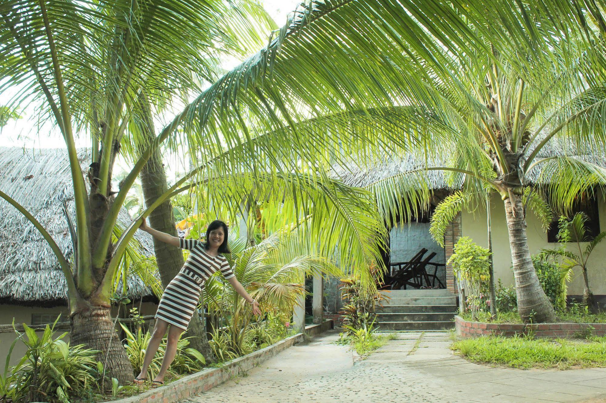 Lien Hiep Thanh Homestay & Beach Bar Phu Quoc Exterior photo