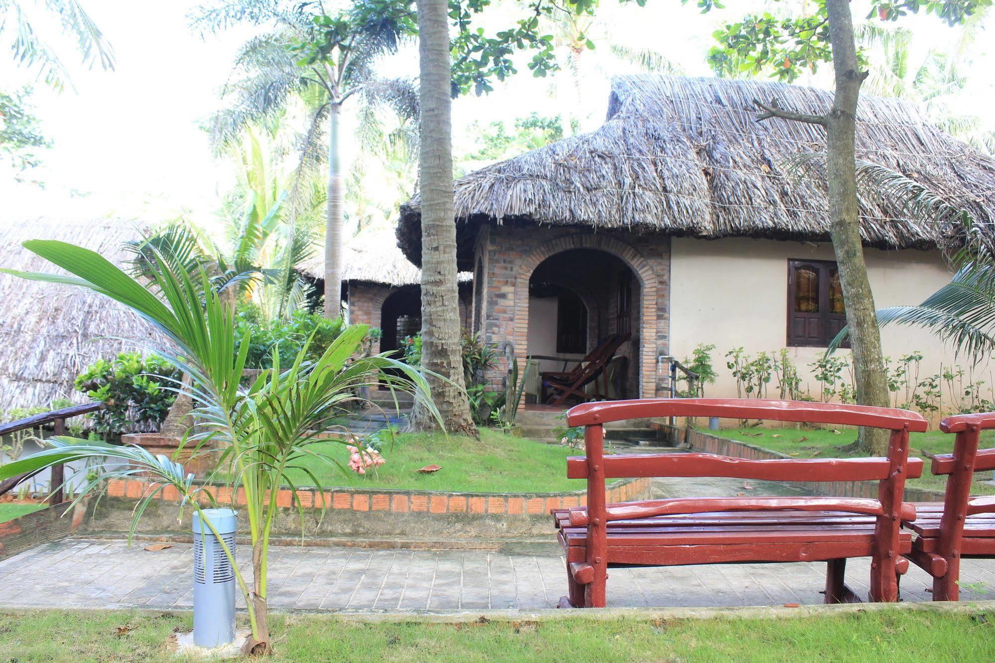 Lien Hiep Thanh Homestay & Beach Bar Phu Quoc Exterior photo